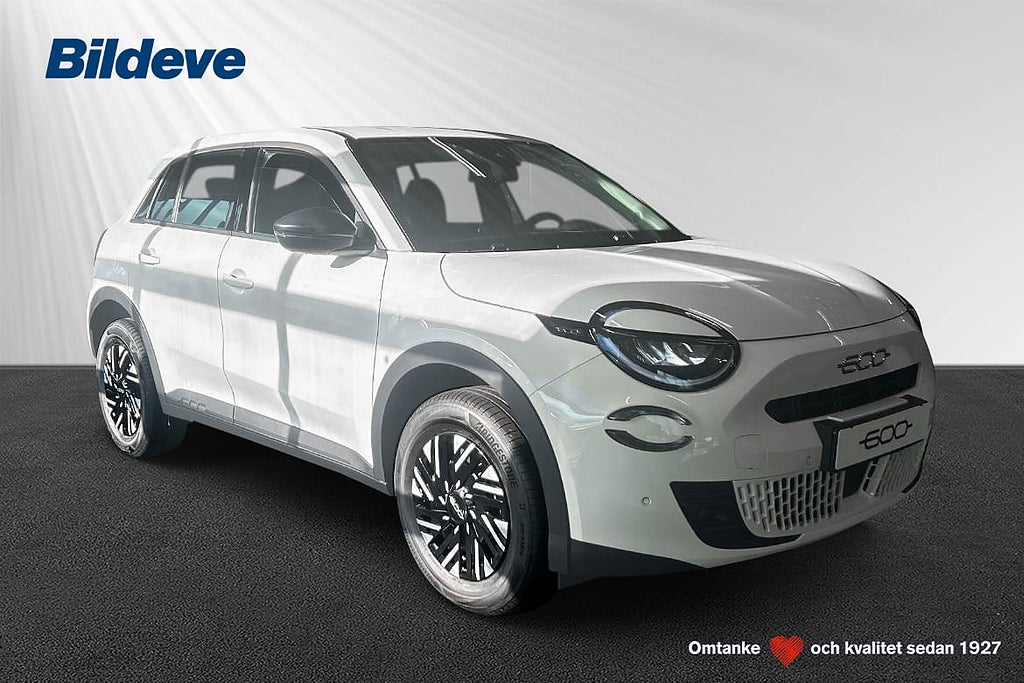 Fiat 600 Hybrid 5-d SUV LOUNGE HEV T3 FWD