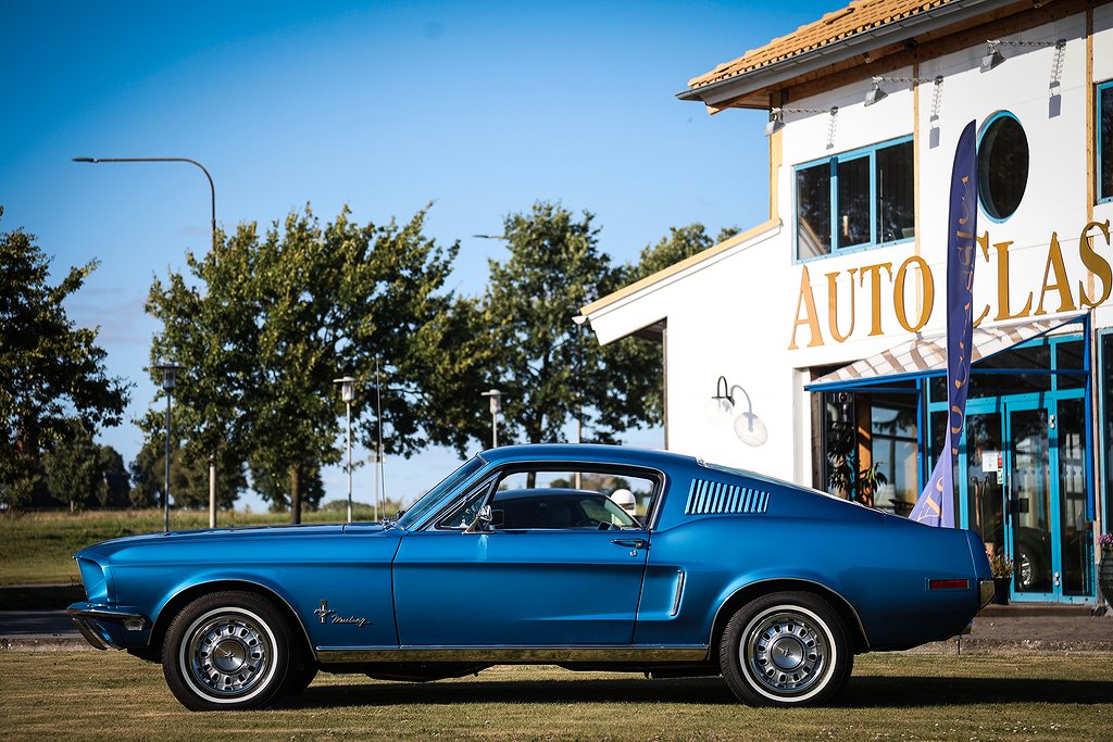 Ford Mustang Fastback 289 V8