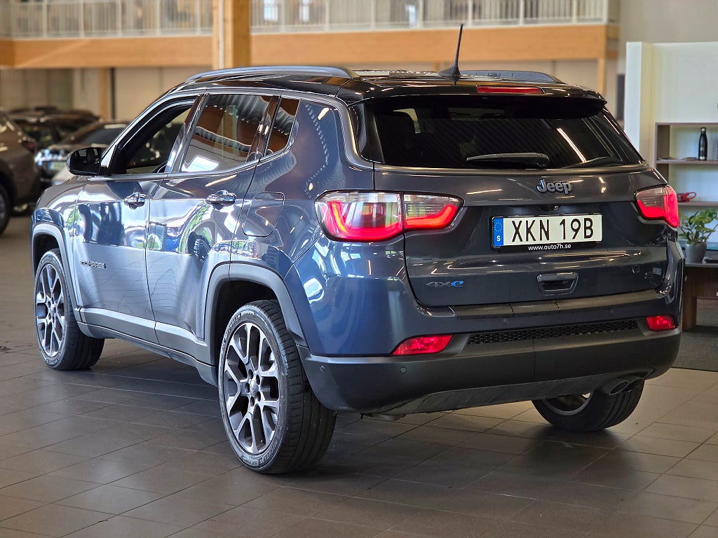 Jeep Compass S 4xe PHEV 240 hk / Alpine / Backkamera / Rattvärme