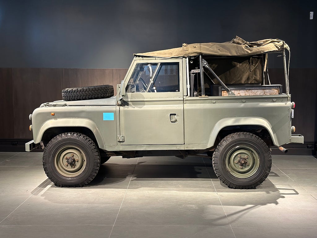 Land Rover Defender 90 Hard Top 2.5 TD