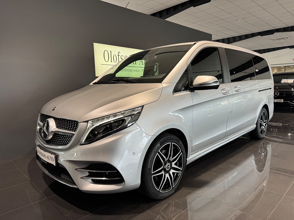 Mercedes-Benz V300 d 300 d 4Matic Lång AMG Värmare Drag Burmester Läder - bild 1