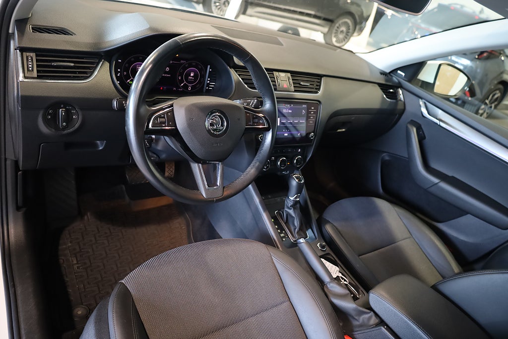 Skoda Octavia Kombi 1.5 TSI 150hk Style | Kamera | Värmare | Drag | 2020