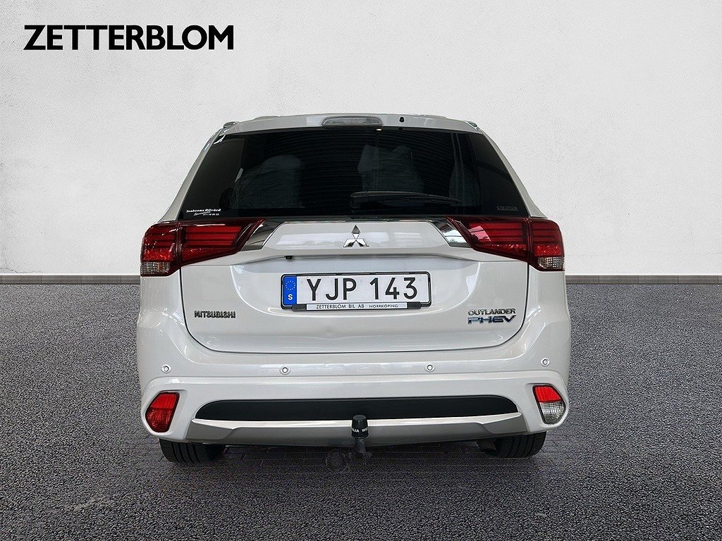 SUV Mitsubishi Outlander 4 av 14