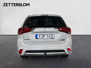 SUV Mitsubishi Outlander 4 av 14