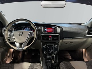 Volvo V40 Cross Country D3 Momentum Värmare Psens S&V-däck