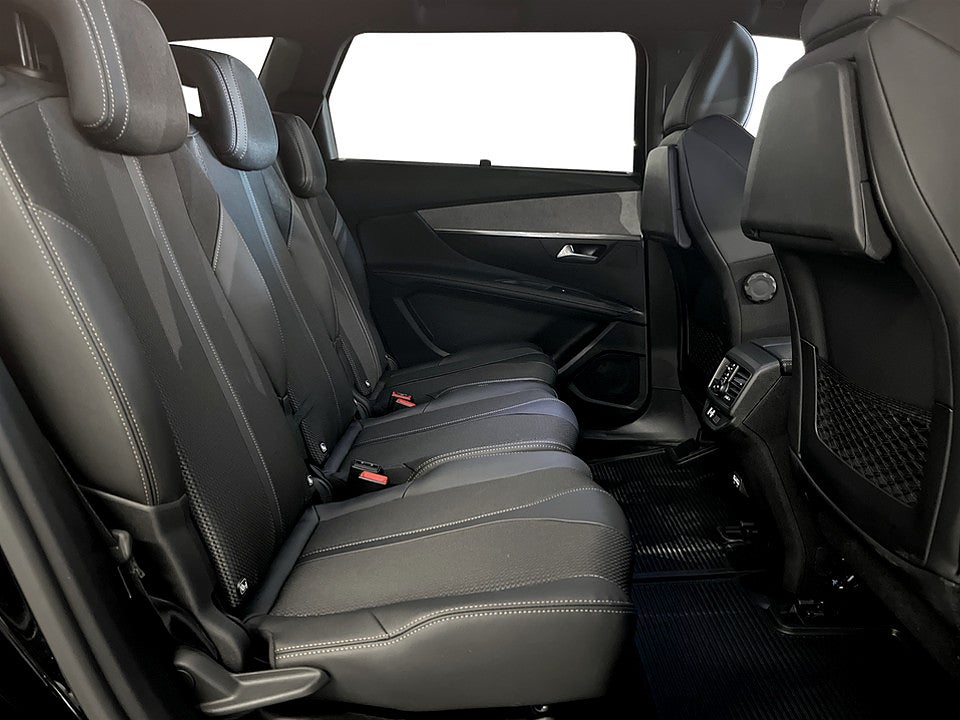 Bild på Peugeot 5008 GT 1.2 PT 130hk 7-SITS B-KAMERA CARPLAY