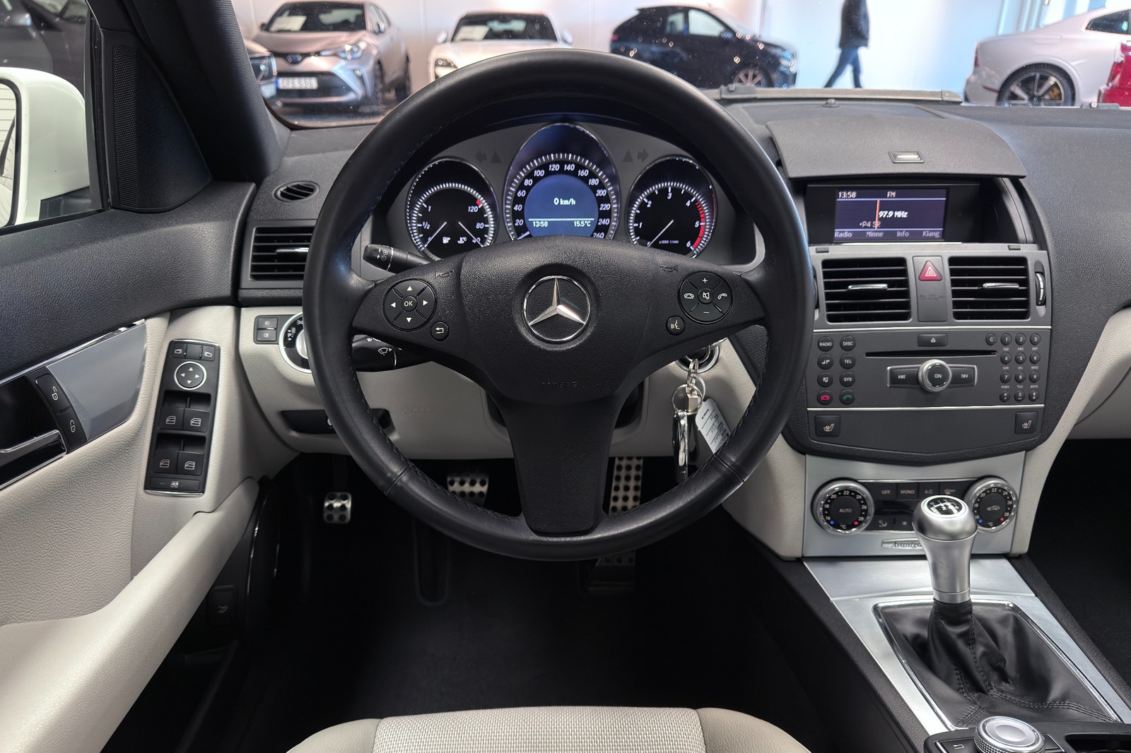 Mercedes-Benz C 220 CDI AMG Sport Avantgarde|Panorama|Svsåld 2011 - miniatyr 10