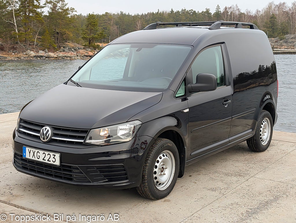 Volkswagen Caddy Van 2.0 TDI Svartmet Krok Värmare Nyservad