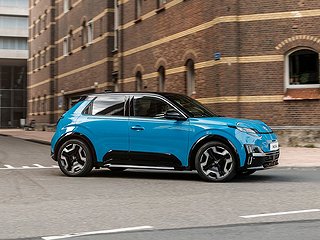 Halvkombi Nissan Micra 4 av 6