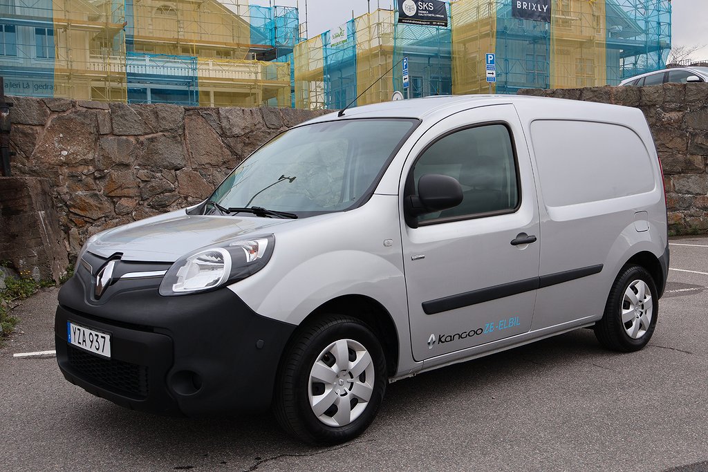 Renault Kangoo Z.E. Express 33 kWh Leasebar Välv. Vinterhjul