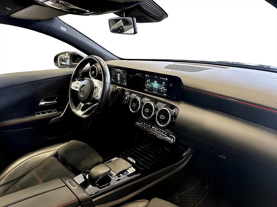 Bild på Mercedes-Benz A180 AMG Line 136hk Aut TAKLUCKA B-KAMERA