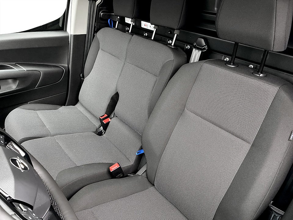 Bild på Opel Combo Elite 130hk Aut L2 - DEMO