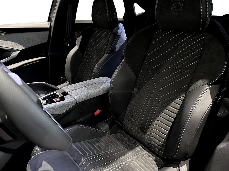 Bild på Peugeot 3008 GT Ultimate Hybrid 145hk Aut - 360,ELSTOL,CARPLAY