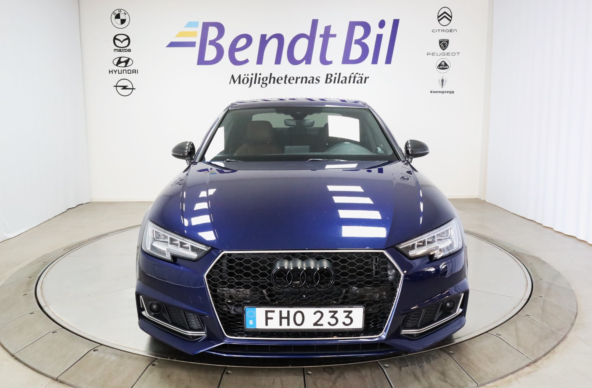 Audi A4 2019, bild 2/58