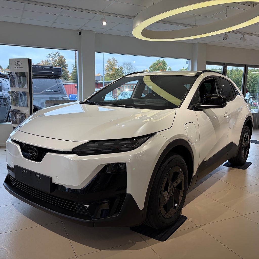 Subaru Uncharted Limited FWD Long Range 77 kWh