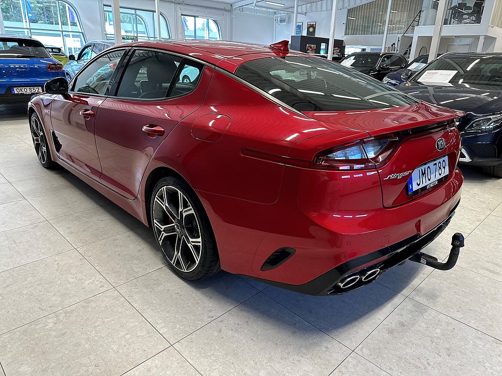 Kia Stinger GT 3.3V6 AWD 370hk/360-Kamera/H/K/NAV/PANO/DRAG SV-SÅLD