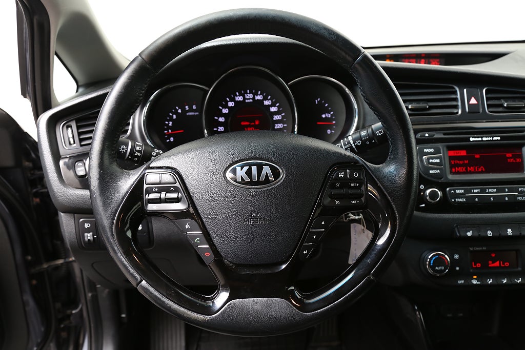 Kia Ceed 1,6 CRDi 128hk Komfort Kombi 2013