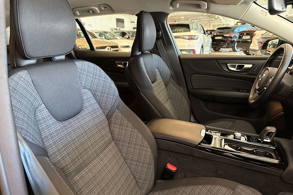 Volvo V60 Recharge T6 AWD Aut Core Edition Kamera Voc Värmare Dra miniatyr 12