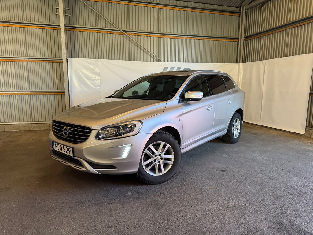 Volvo XC60 D4 AWD Geartronic Ocean Race Pano Skinn Kamera Drag