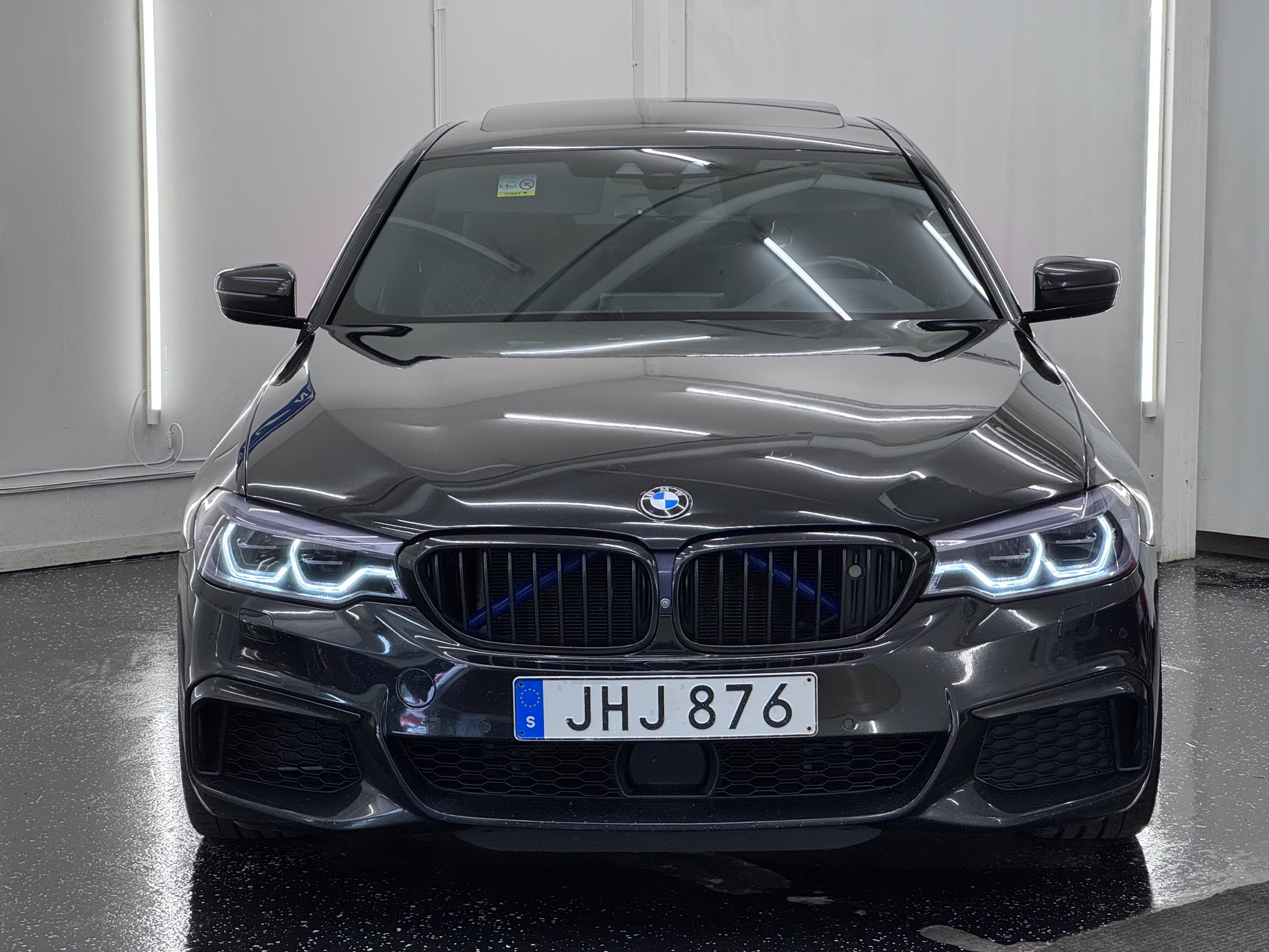 BMW M550i 2018, photo 2/57