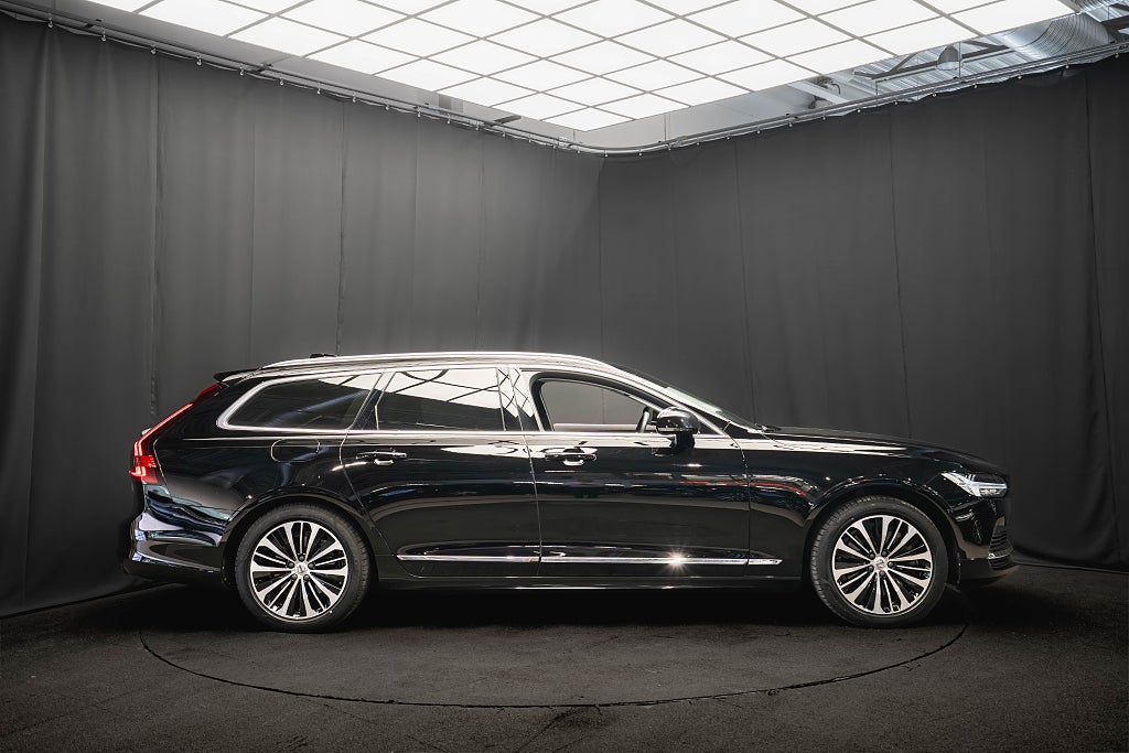 Volvo V90 Recharge II T6 AWD DRAG KAMERA BLIS 98% SoH 1-ÄGARE