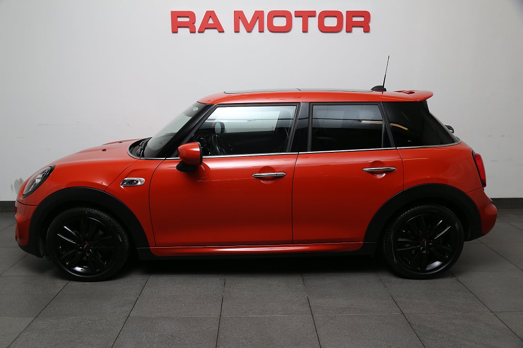 MINI Cooper S John Cooper Works 192hk Aut Pano Navi PDC 2021