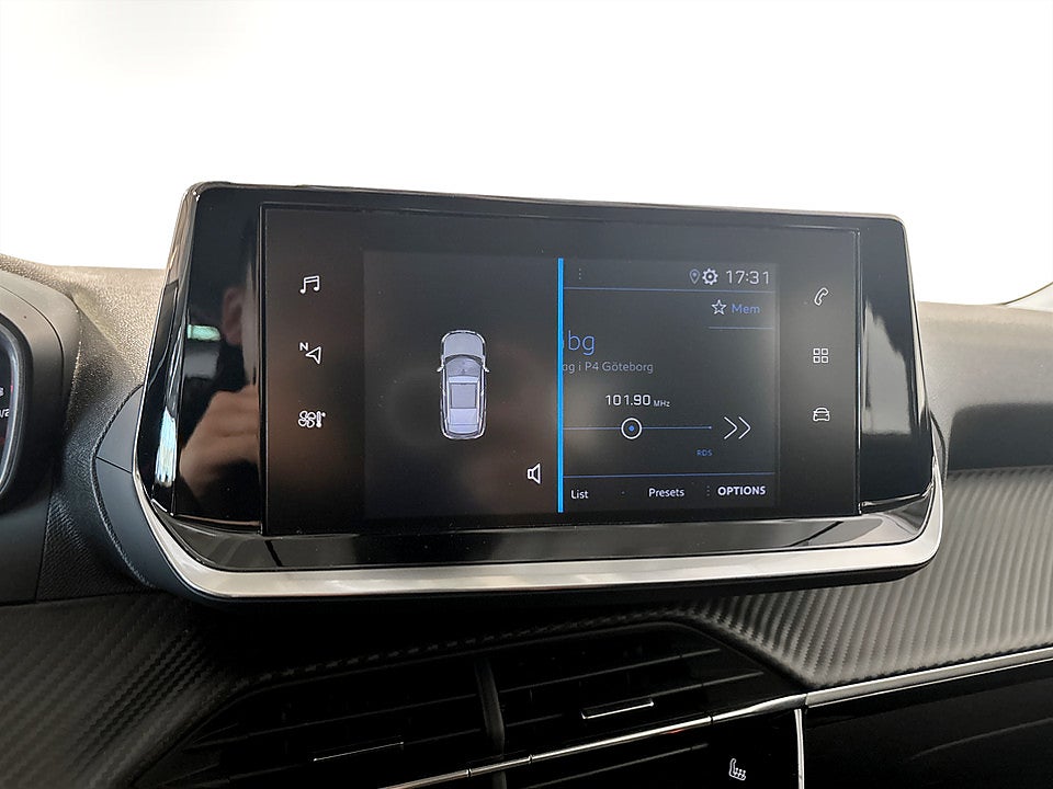 Bild på Peugeot 2008 Active 1.2 PT 130hk Aut MOTORVÄRMARE CARPLAY
