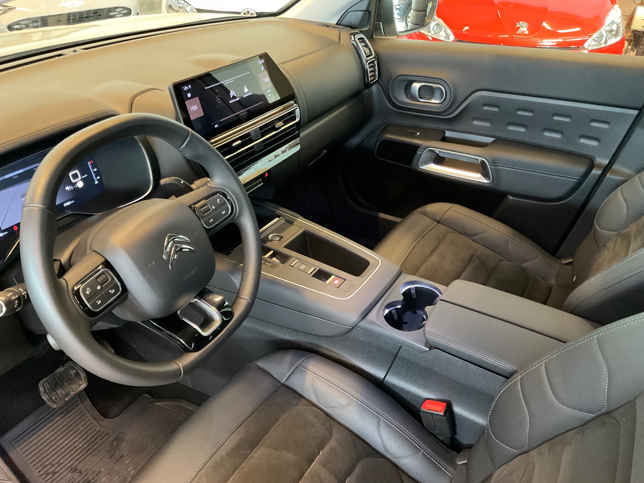 Citroen C5 Aircross Hybrid 136hk SHINE 2024, bild 7/10