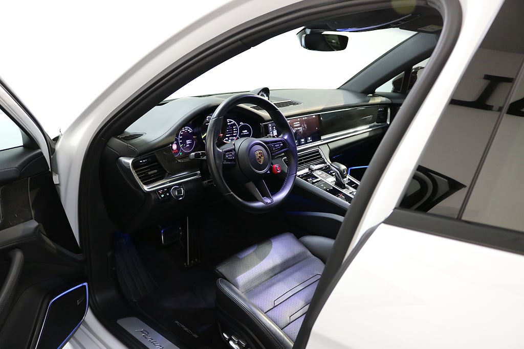 Porsche Panamera 2021 - miniatyr 7
