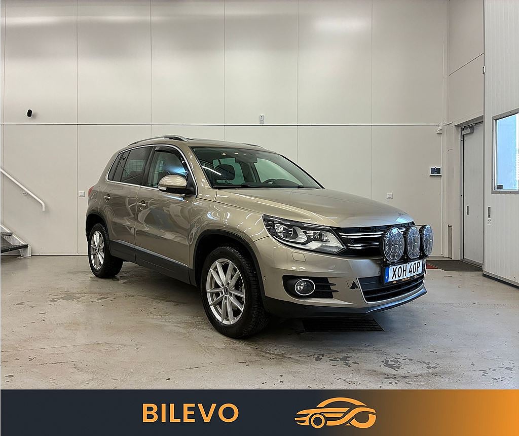 Volkswagen Tiguan 2.0 TDI 4M 140hk Panorama Skinn Kamera Navi M-Värm