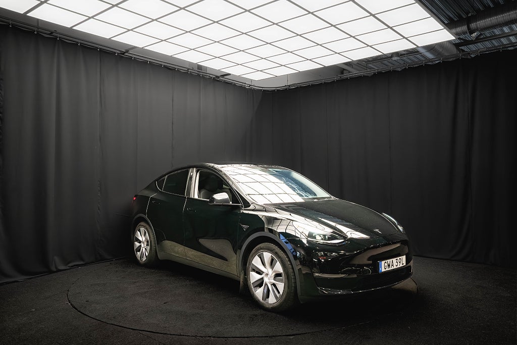 Tesla Model Y Long Range AWD DRAG PANO KAMERA 94.2%SoH 1-ÄGARE MOMS