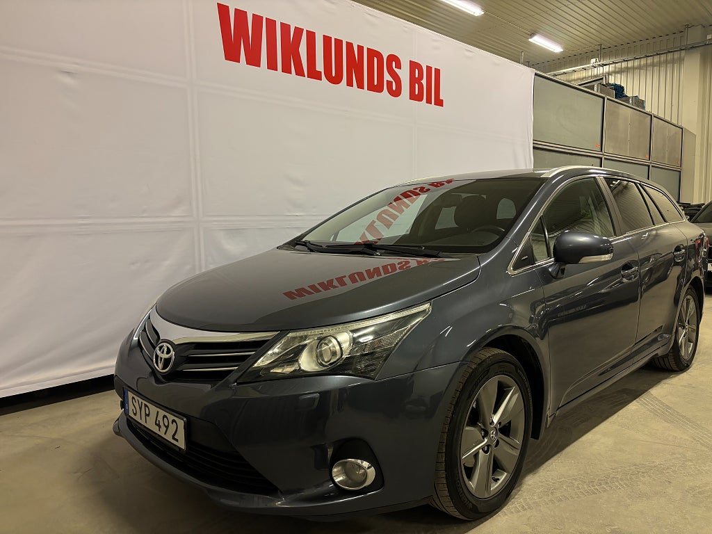 Toyota Avensis Kombi 2.0 Edition 50 152hk Back Drag Alcantara SoV