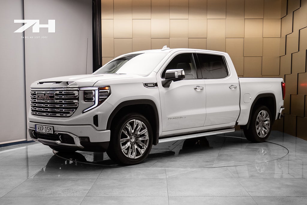 GMC Sierra Reserve Crew Cab / Pano / BOSE® / HuD / Vent. Säten