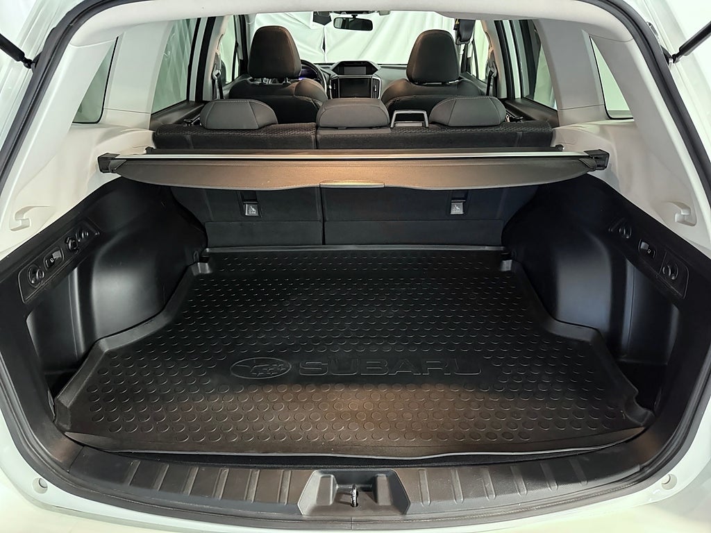 Subaru Forester e-Boxer Aut Dragkrok Rattvärme Kamera Carplay bild 16