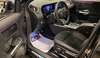 SUV Mercedes-Benz EQA 4 av 12