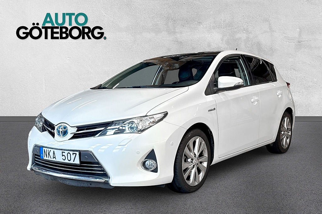 Toyota Auris Hybrid e-CVT Executive Panorama B-Kamera 360kr Årskatt 