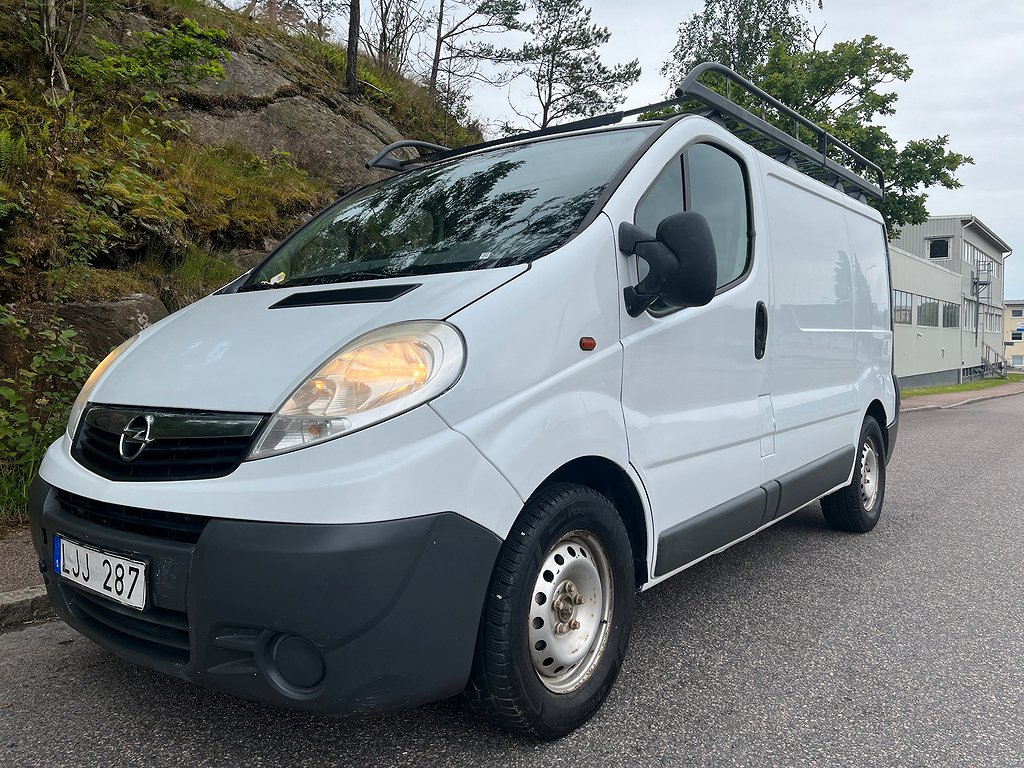 Opel Vivaro Opel Vivaro Skåpbil 2.7t 0%Ränta