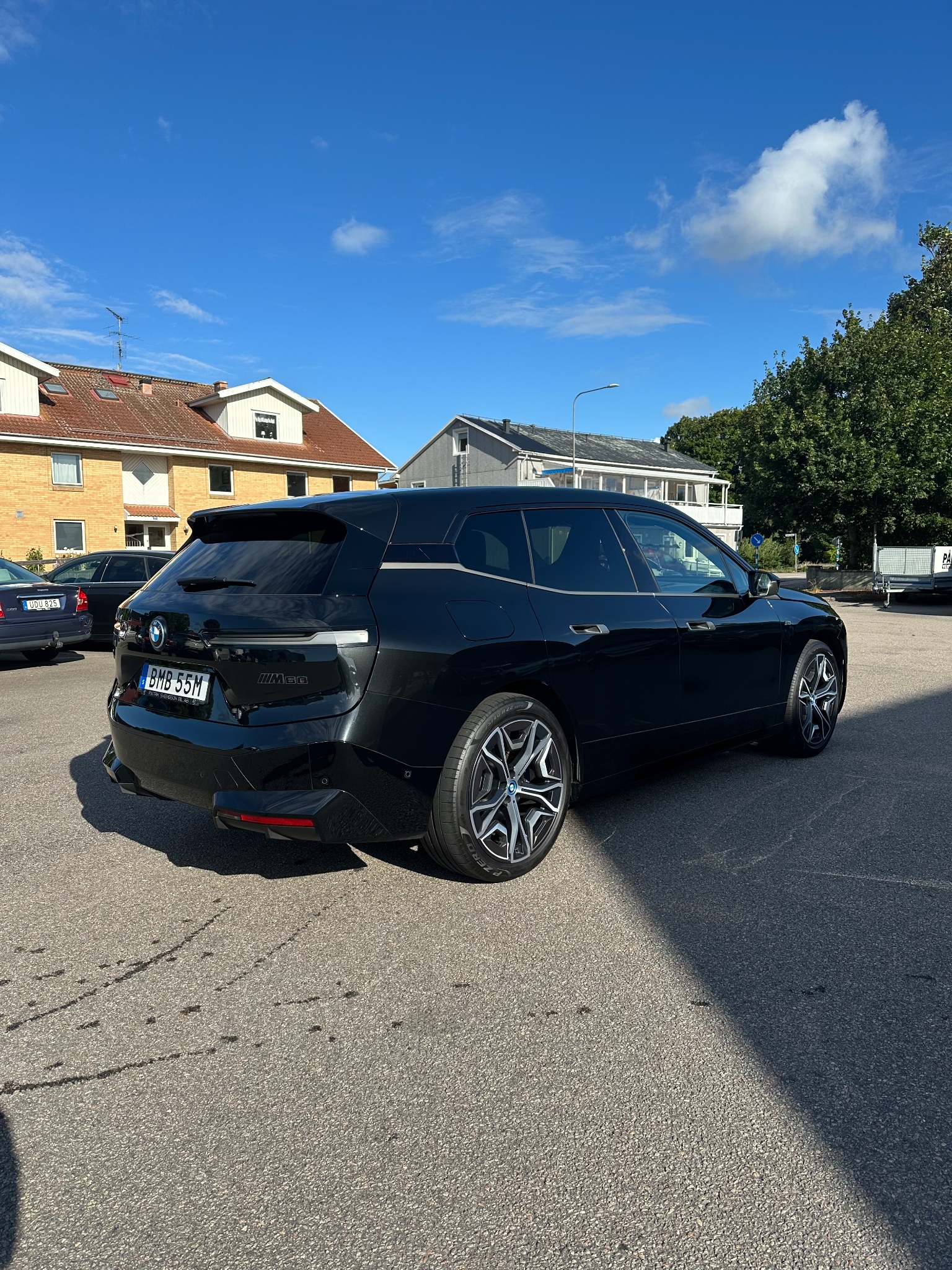 BMW iX M60 Comfort 2023, kuva 2/10