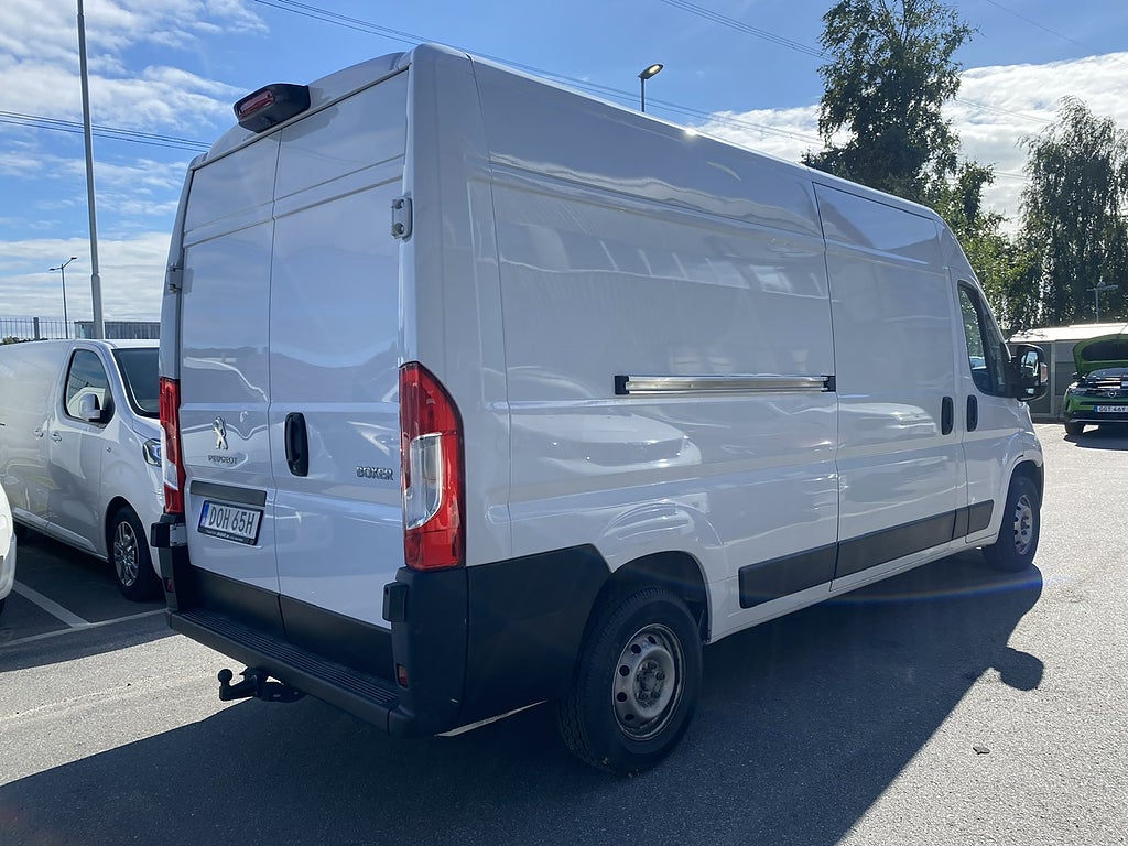 Bild på Peugeot Boxer PRO+ L3H2 335 2.2 BlueHDi 140hk Back-kamera