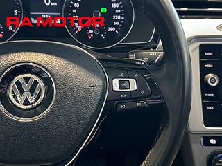 Kombi Volkswagen Passat 17 av 27