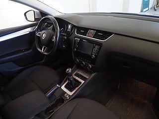 Kombi Skoda Octavia 10 av 22