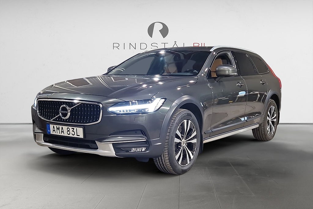 Volvo V90 Cross Country D4 AWD 190 HK AUT VOC DRAG MOMENTUM SKINN PDC