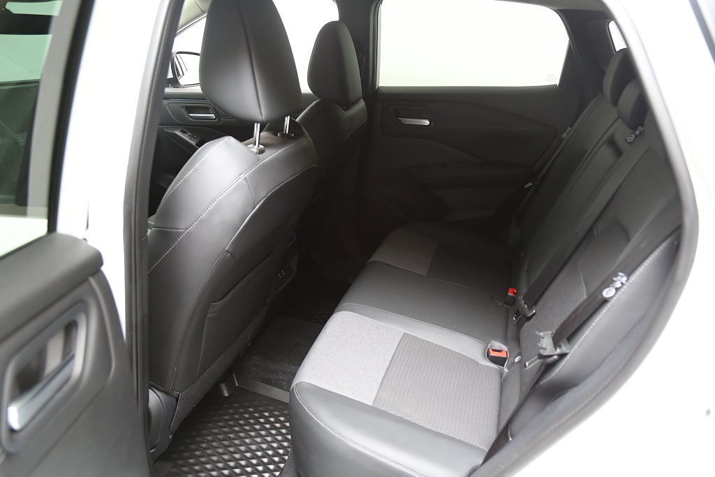 Nissan Qashqai 1,3 158hk N-Connecta Aut l Elbaklucka | HuD | Moms 2025