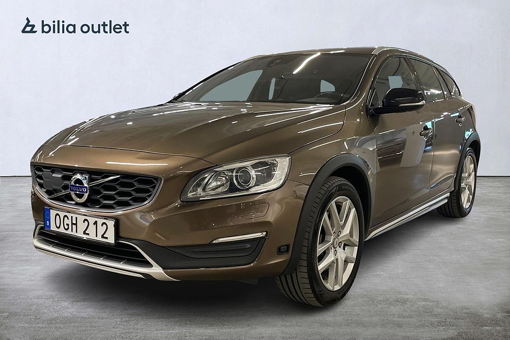 Volvo V60 Cross Country D4 AWD Summum / Polestar 220hk / Drag / VOC / M-Värmare