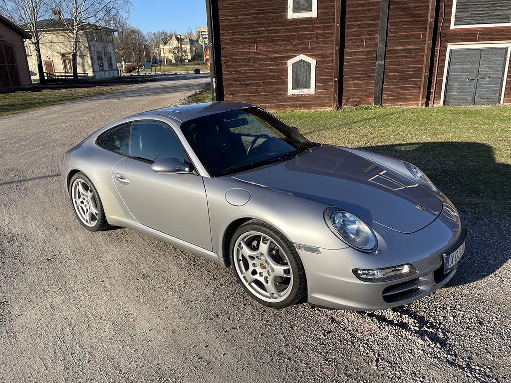 Porsche 911 Carrera