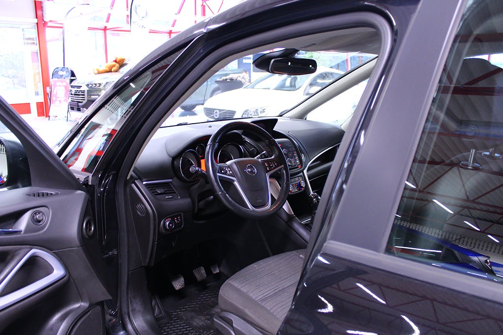 Opel Zafira 2015 - miniatyr 8