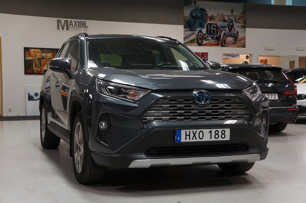 Toyota RAV4 Hybrid AWD CVT Executive Premiumpaket Drag 222hk