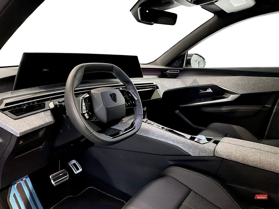Bild på Peugeot 5008 GT Hybrid 145hk Aut - NYA VINTERHJUL INGÅR!