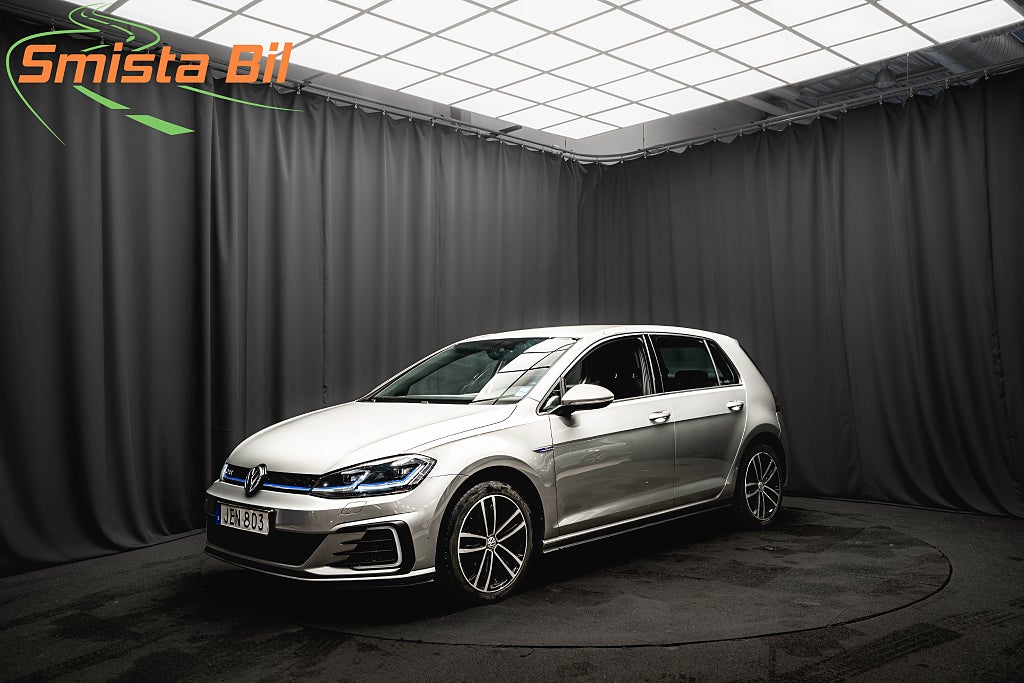 Volkswagen Golf GTE B-VÄRM DRAG KAMERA CARPLAY 204hk