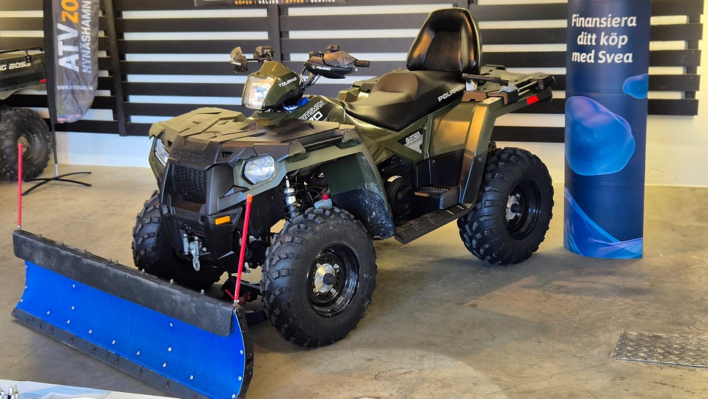Polaris Sportsman 570 Touring | Nyservad | 4WD| Snöplog | RÄNTEKAMPANJ